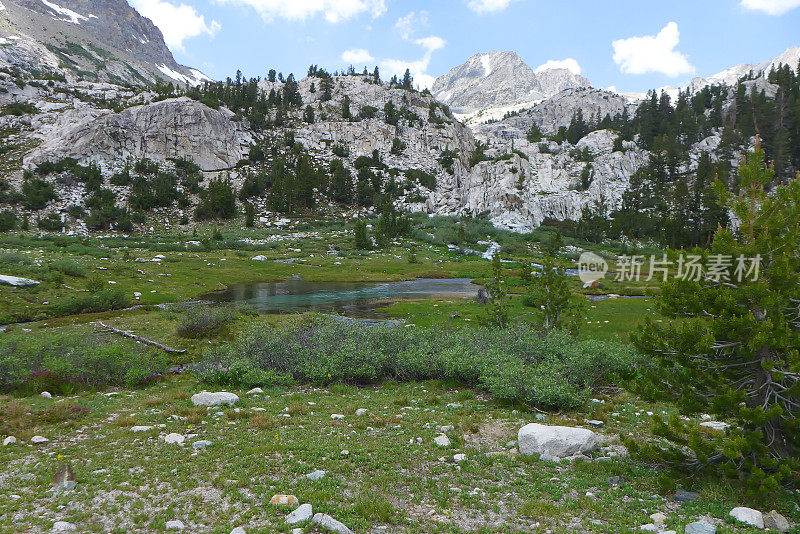 梅多，John Muir Trail